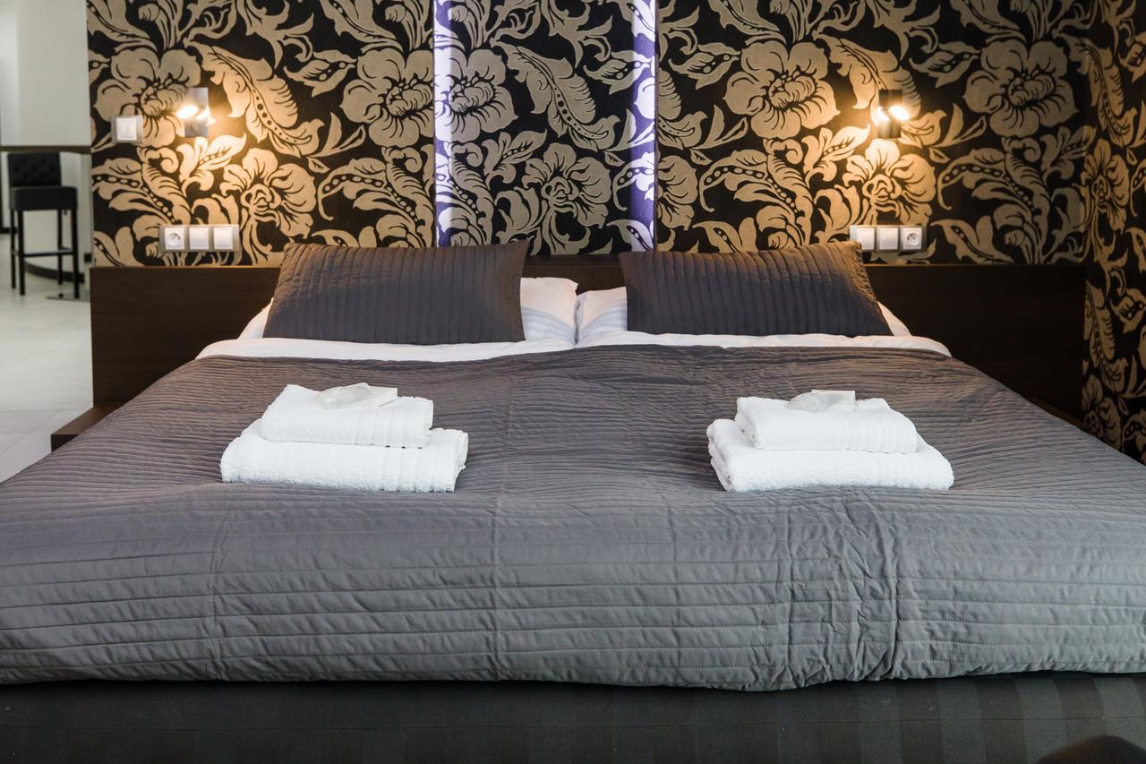 Hotel U Kostela โมดริเช ภายนอก รูปภาพ